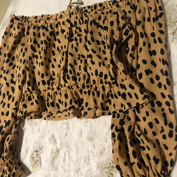 Forever 21 Cheetah Print Top - Picture 7 of 7